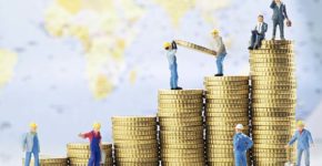 Pièces de monaie qui représentent les inégalités salariales (Istock)